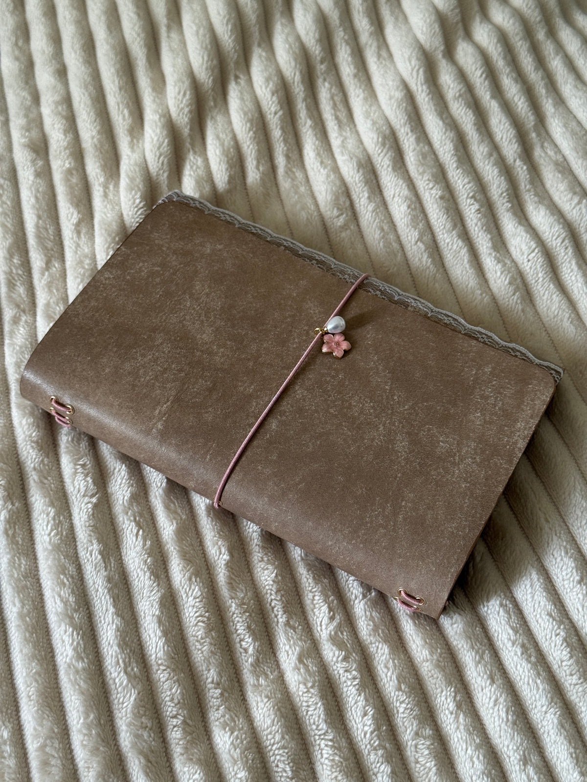 A5 Cinnamon Lace Leather Journal